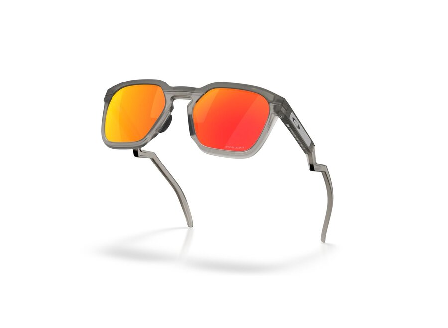 Oakley HSTN SQ Matte Grey Smoke Prizm Ruby