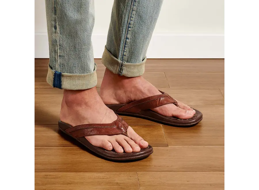 OluKai Hiapo Heren Slipper Rum/Dark Wood