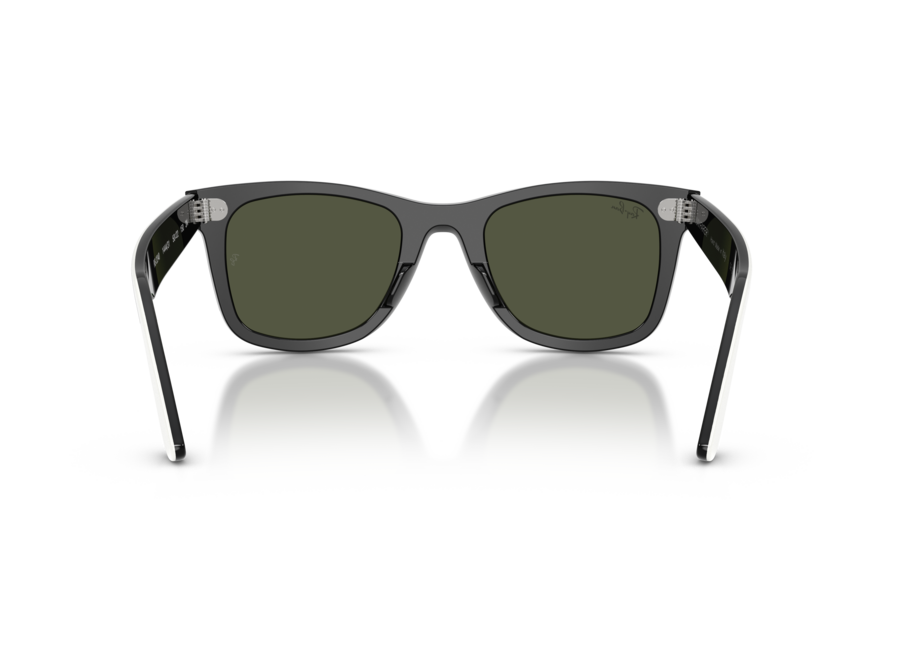 Ray-Ban Wayfarer White On Black