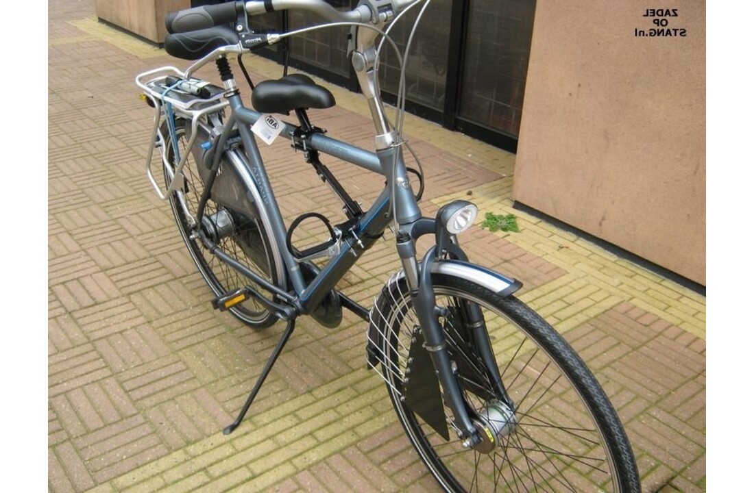Zadel Op Stang Model 5 Voor Herenfiets Met Oversized Stang