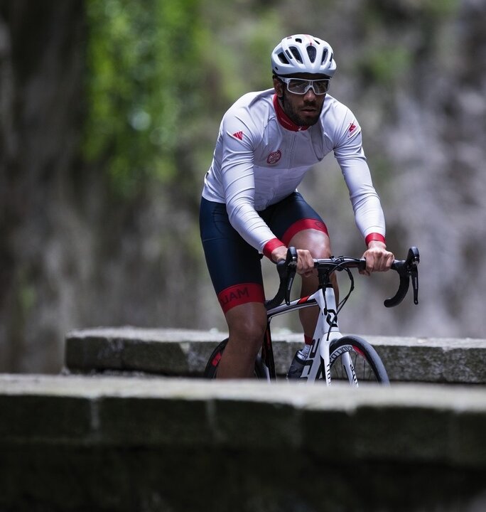 Abus Fietshelm Aduro 2.0 - Race White