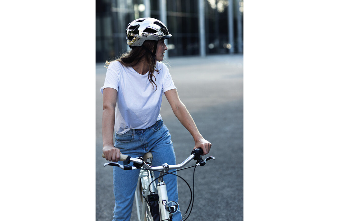 Abus Fietshelm Hyban 2.0 - Chrome Silver