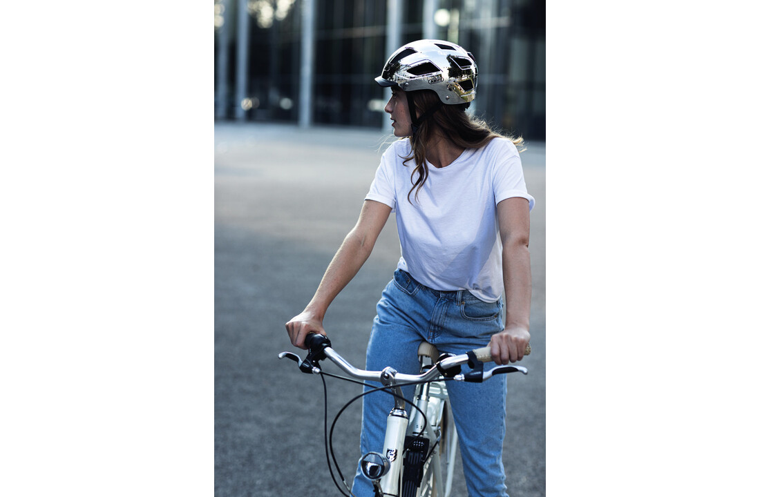 Abus Fietshelm Hyban 2.0 - Chrome Rosé