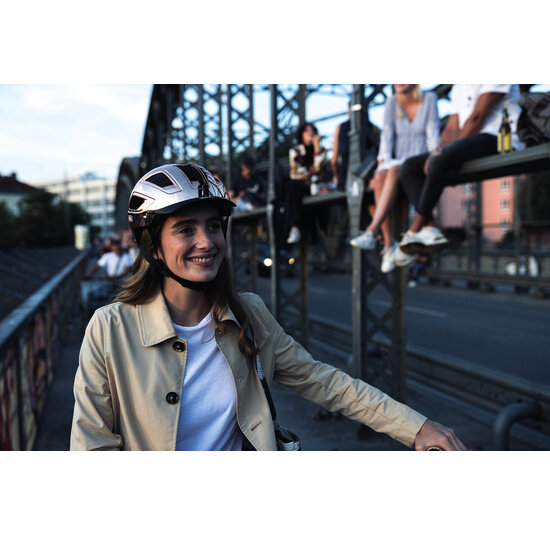 Abus Fietshelm Hyban 2.0 - Chrome Rosé