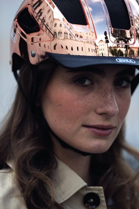 Abus Fietshelm Hyban 2.0 - Chrome Rosé