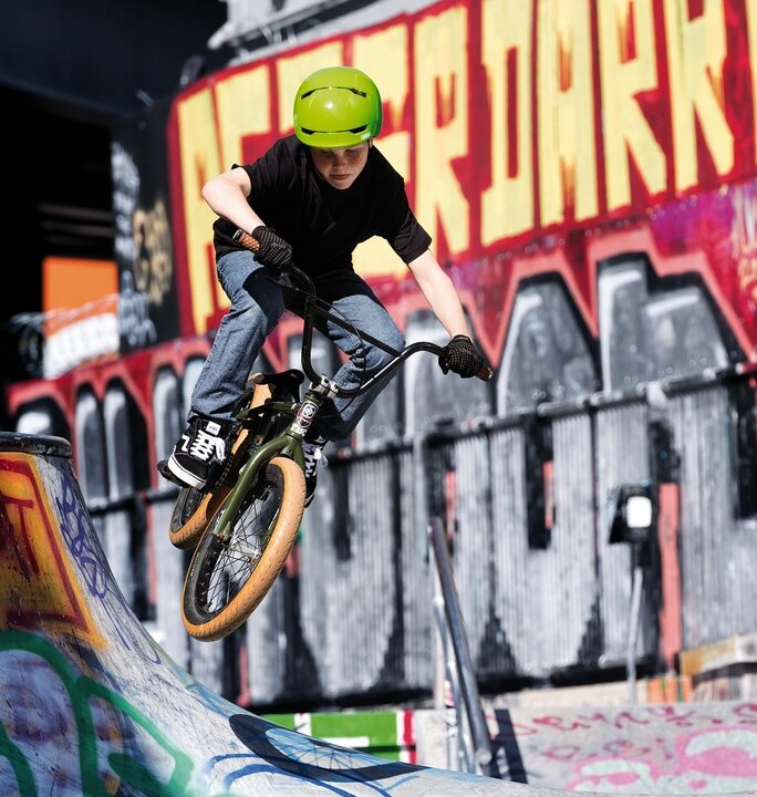 Abus Fietshelm Scraper 3.0 Kid - Shiny Green