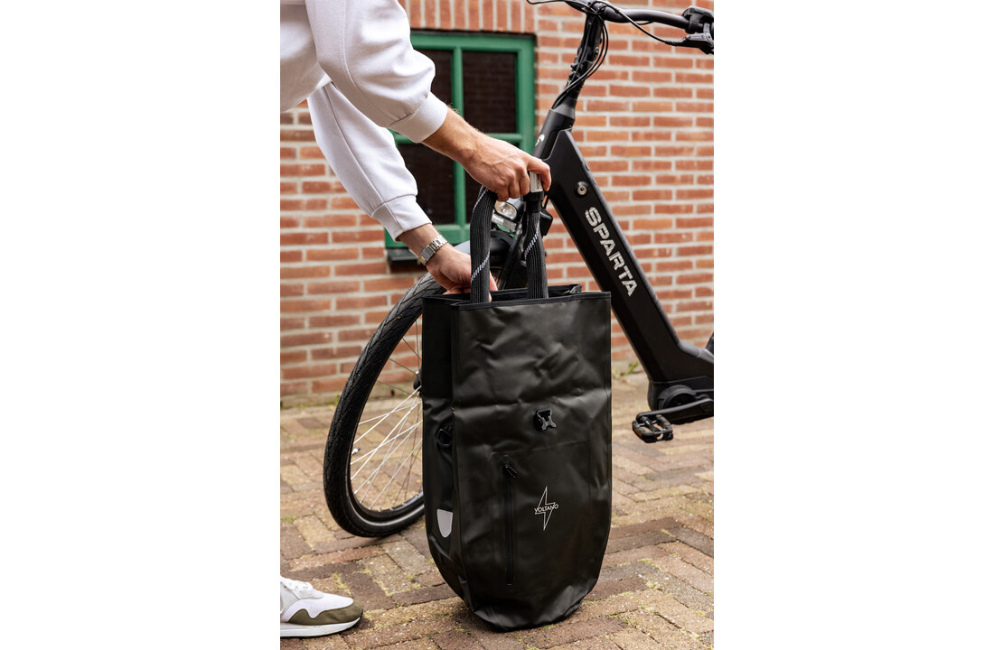 Voltano Luxe Fietstas 28L - Enkele Pakaftas - Zwart - 100% Waterdicht