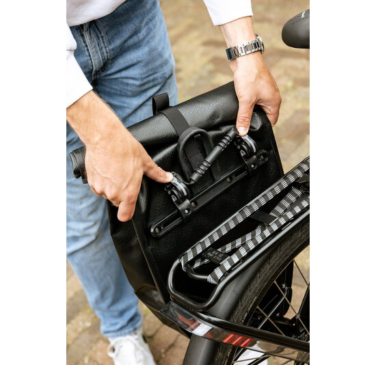 Voltano Luxe Fietstas 28L - Greek Zwart - Enkele Pakaftas - 100% Waterdicht