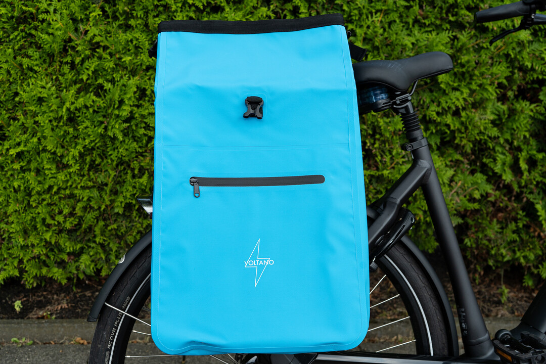Voltano Luxe Fietstas / Rugtas 28L - Gletsjer Blauw - Enkele Pakaftas - 100% Waterdicht