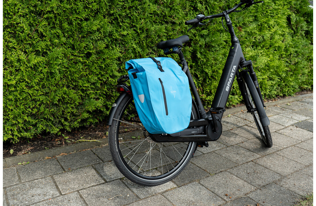 Voltano Luxe Fietstas 28L - Enkele Pakaftas - Gletsjer Blauw - 100% Waterdicht