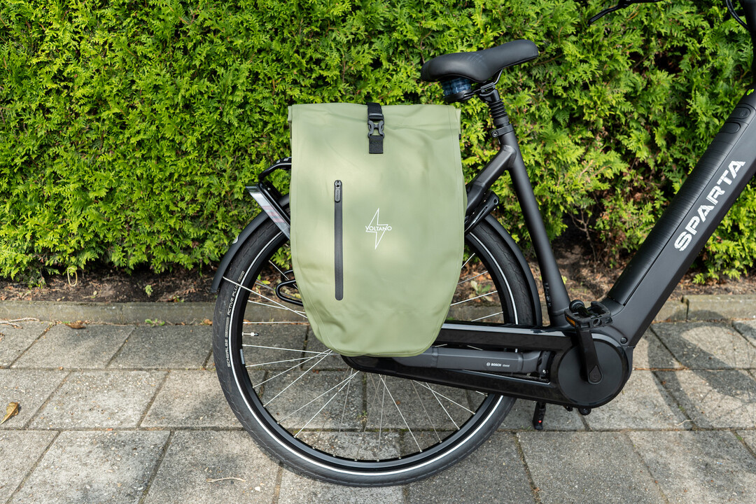 Voltano Luxe Fietstas 28L - Enkele Pakaftas - Mos Groen - 100% Waterdicht