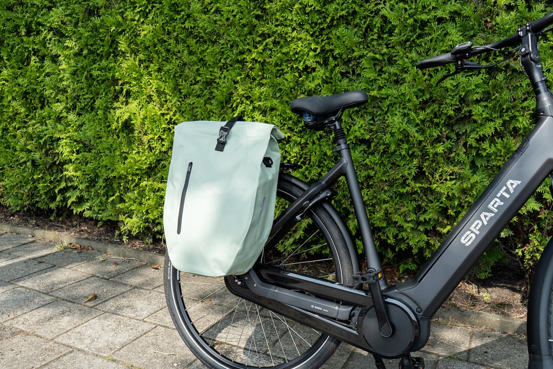 Voltano Luxe Fietstas 28L - Enkele Pakaftas - Mint Groen - 100% Waterdicht