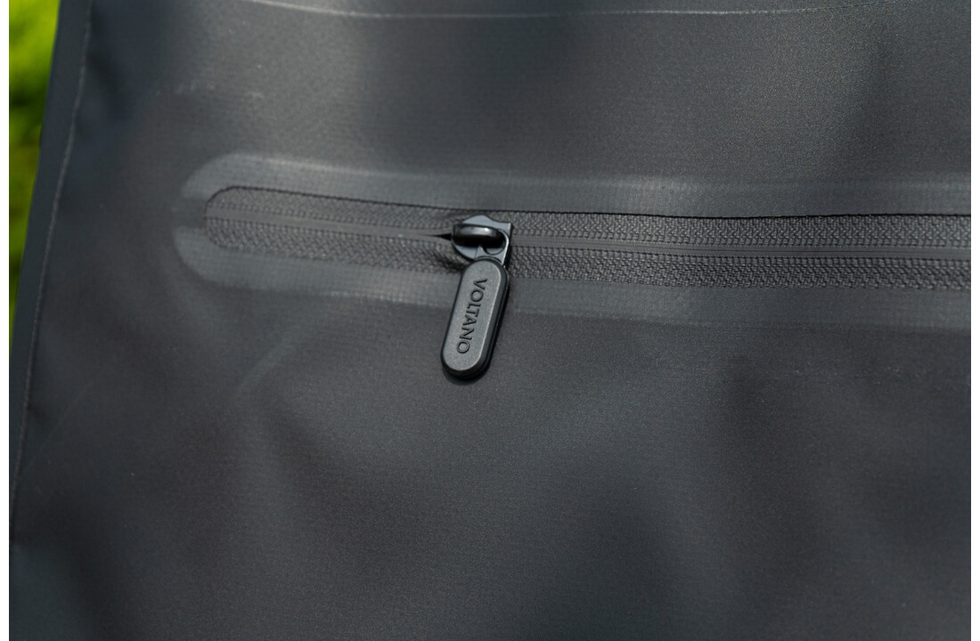 Voltano Luxe Fietstas / Rugtas 28L - Zwart - Enkele Pakaftas - 100% Waterdicht