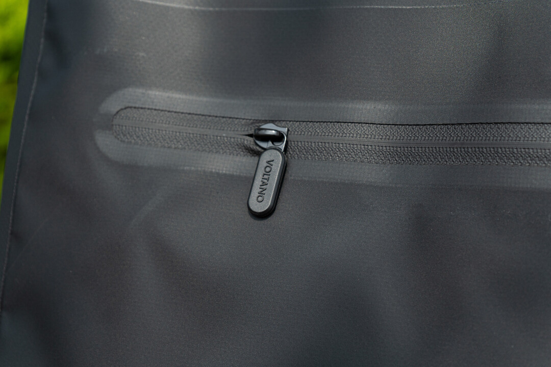 Voltano Luxe Fietstas / Rugtas 28L - Zwart - Enkele Pakaftas - 100% Waterdicht