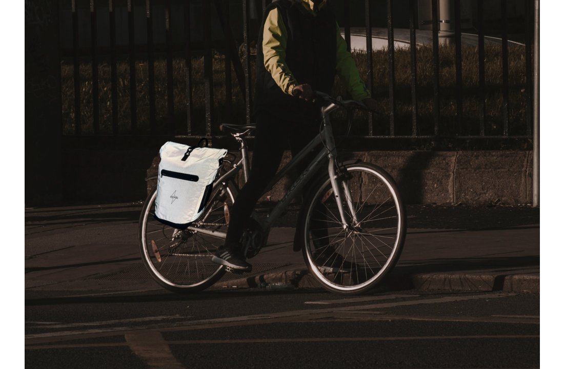 Voltano Luxe E-bike Fietstas / Rugtas Special Edition - Reflecterend - 28L - Laptopvak