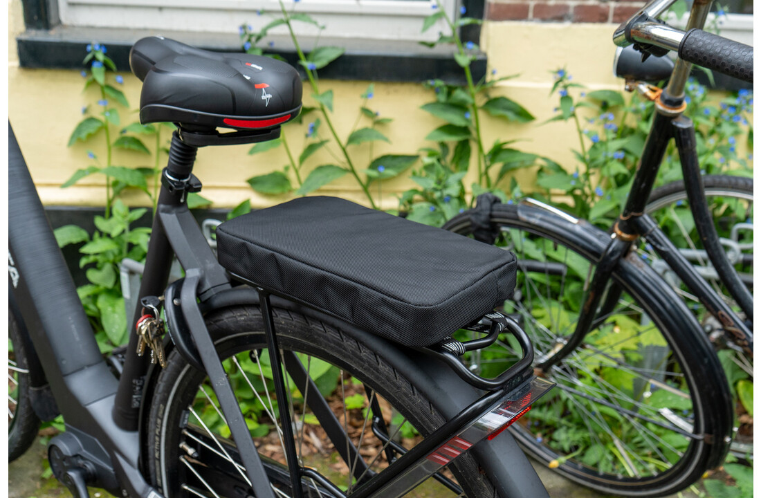 Voltano Fietskussen / Bagagedragerkussen - Extra dik 5 CM - Zwart