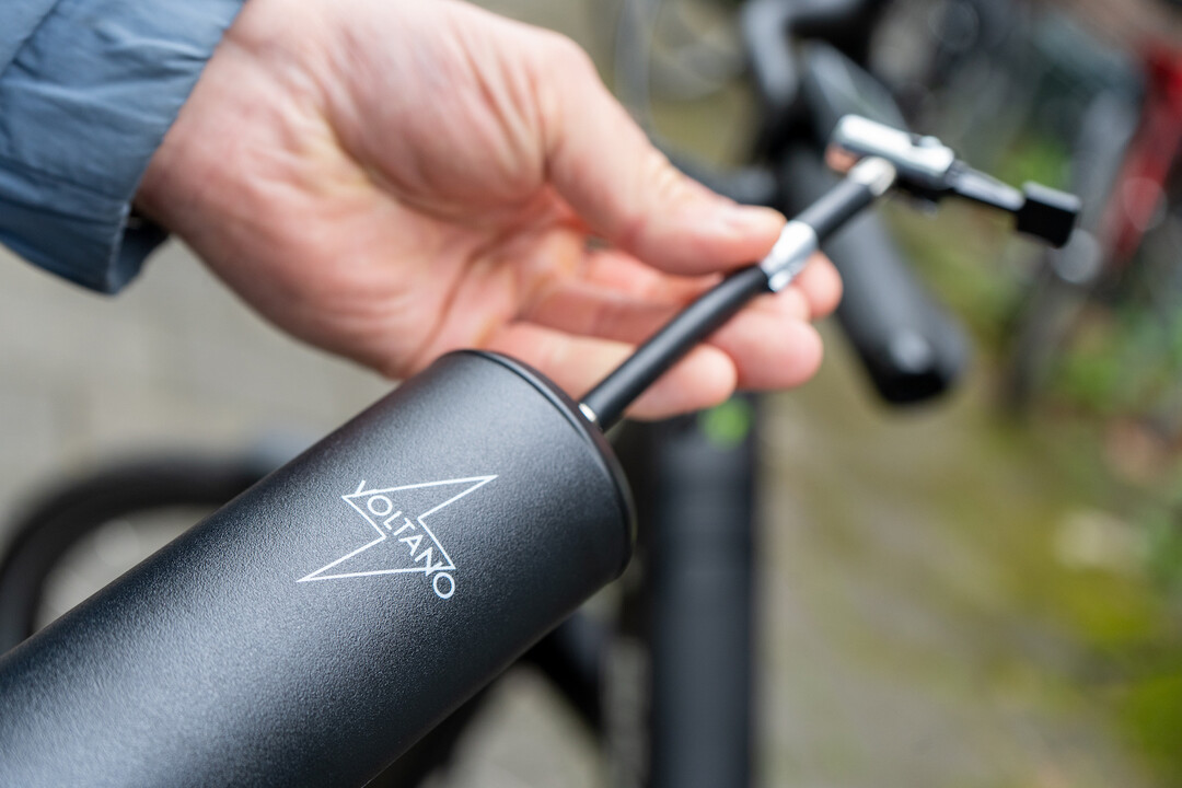 Voltano Draadloze Elektrische Fietspomp - Fietsbanden / Autobanden Pomp - 12V Luchtcompressor - Zaklamp Functie