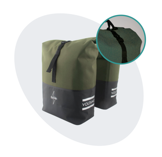 Voltano Dubbele Fietstas Rolltop Reflective Special Edition - Zwart / Olijfgroen  - 50 Liter - 100% Waterdicht