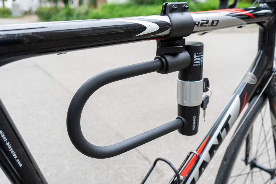 Voltano Beugelslot ART4 - Zwart - Gratis Framehouder - 180 x 320 MM