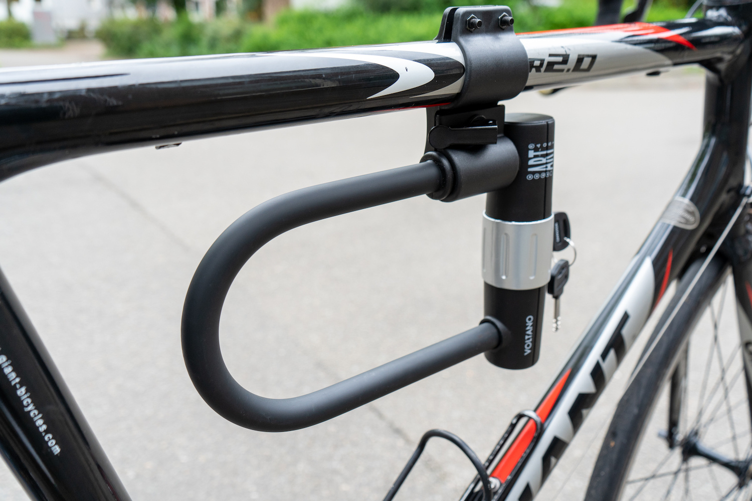 Voltano Beugelslot ART4 - Zwart - Gratis Framehouder - 180 x 320 MM