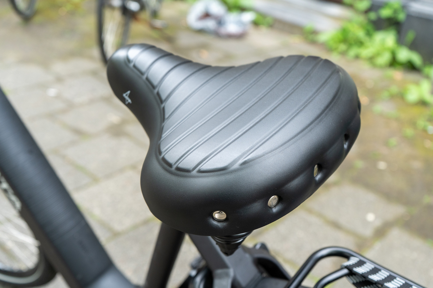 Voltano Drifter Fietszadel Wave 2.0 - Zwart