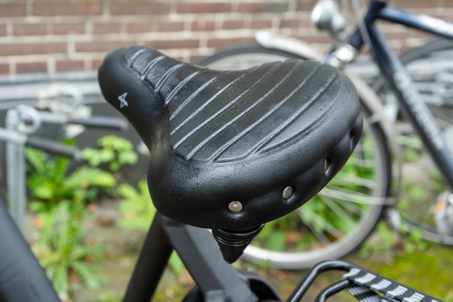 Voltano Drifter Fietszadel Wave 2.0 - Zwart