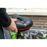 Voltano Fietszadel Met Gelpads - Zwart/Geel - Unisex - Gratis Zadelstrop