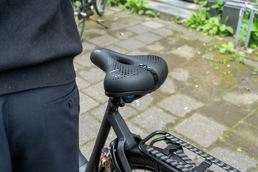 Voltano Pro Gel Fietszadel - Met Uitsparing - Zwart - Unisex