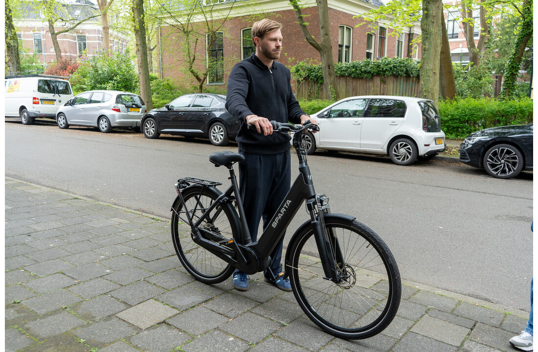 Voltano Pro Gel Fietszadel - Met Uitsparing - Zwart - Unisex