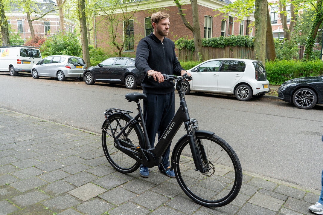 Voltano Pro Gel Fietszadel - Met Uitsparing - Zwart - Unisex