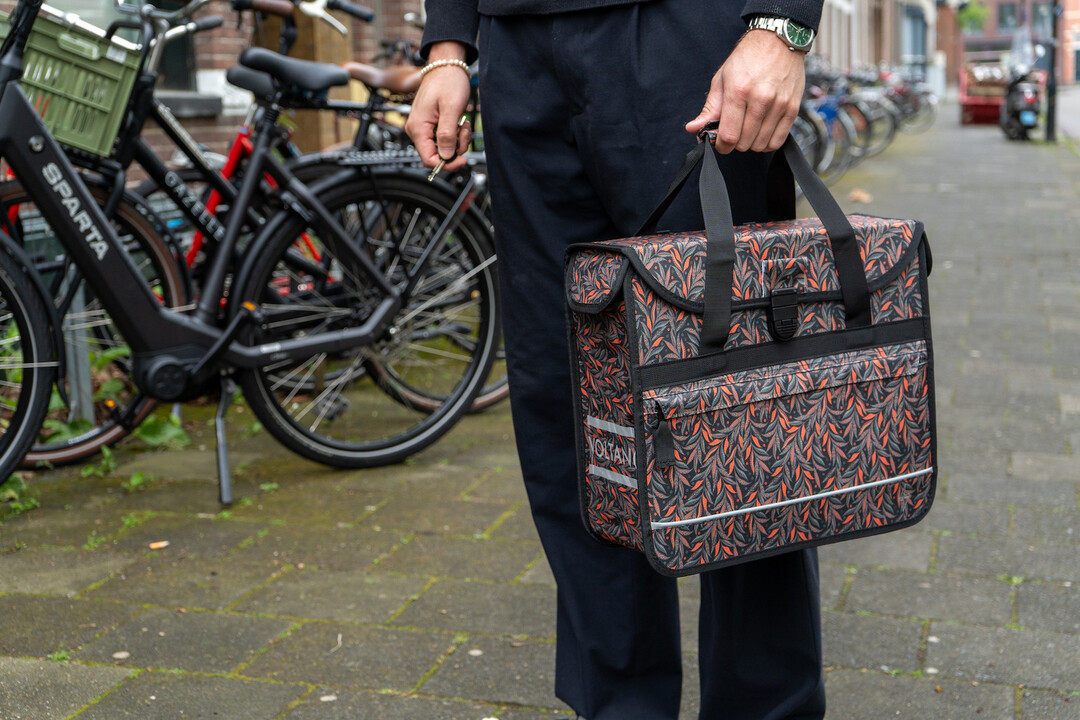 Voltano Voorgevormde Enkele Fietstas / Pakaftas - Crimson Leaf - 17L