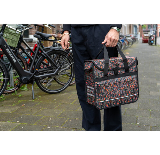 Voltano Voorgevormde Enkele Fietstas / Pakaftas - Crimson Leaf - 17L