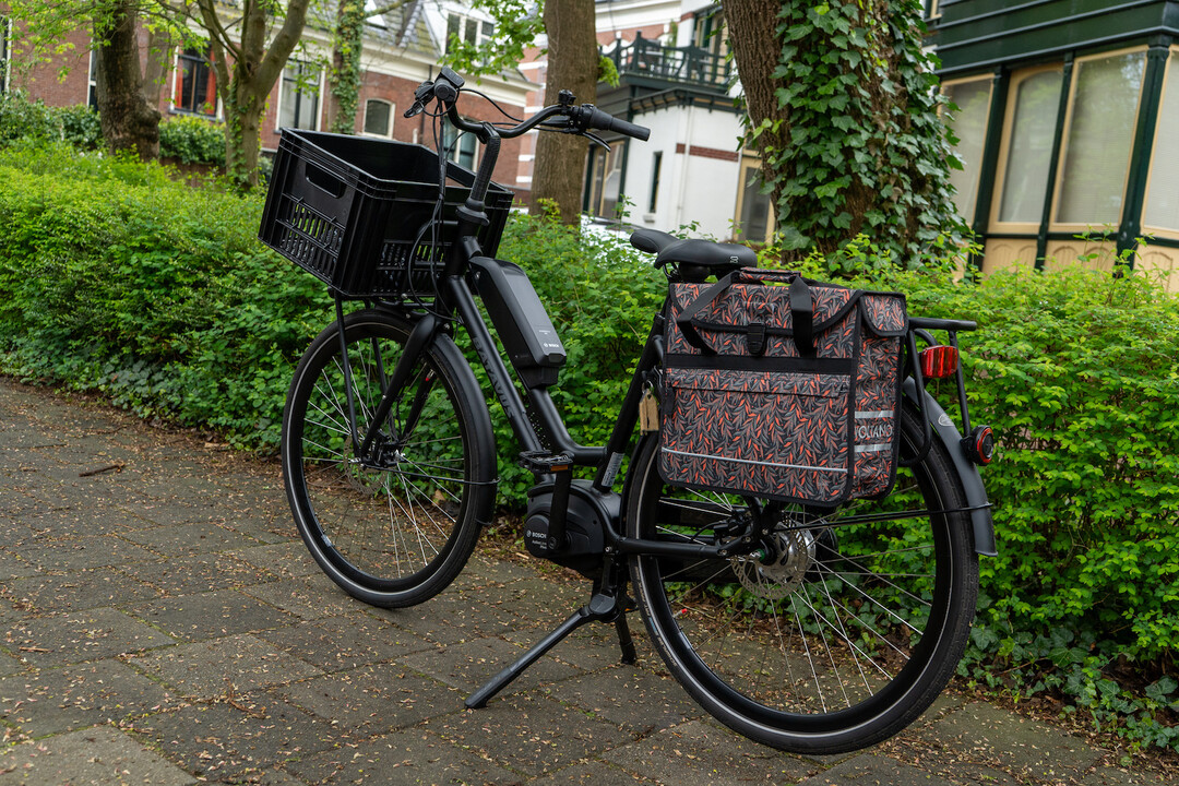 Voltano Voorgevormde Enkele Fietstas / Pakaftas - Crimson Leaf - 17L