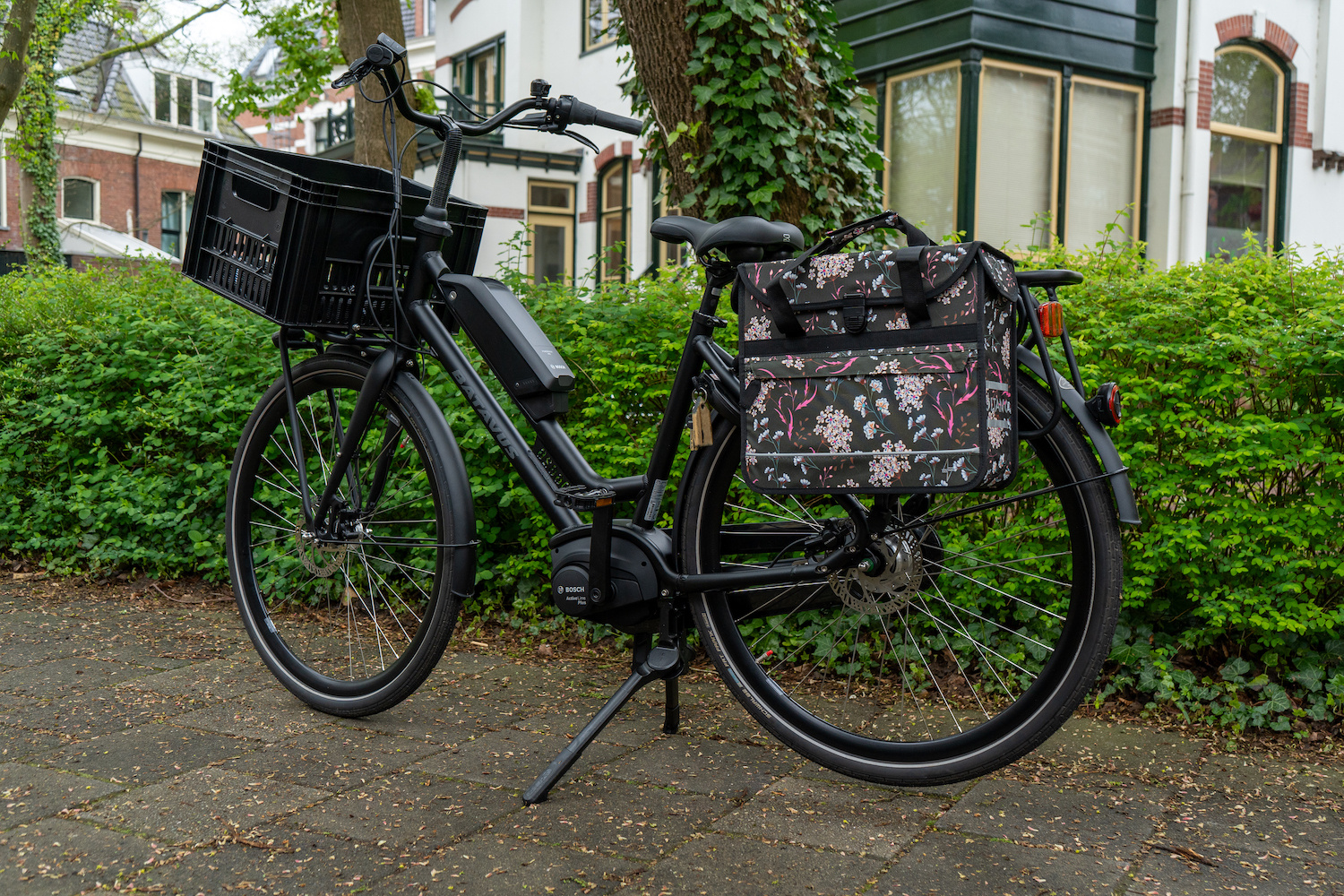 Voltano Voorgevormde Enkele Fietstas / Pakaftas - Pink Elegance - 17L