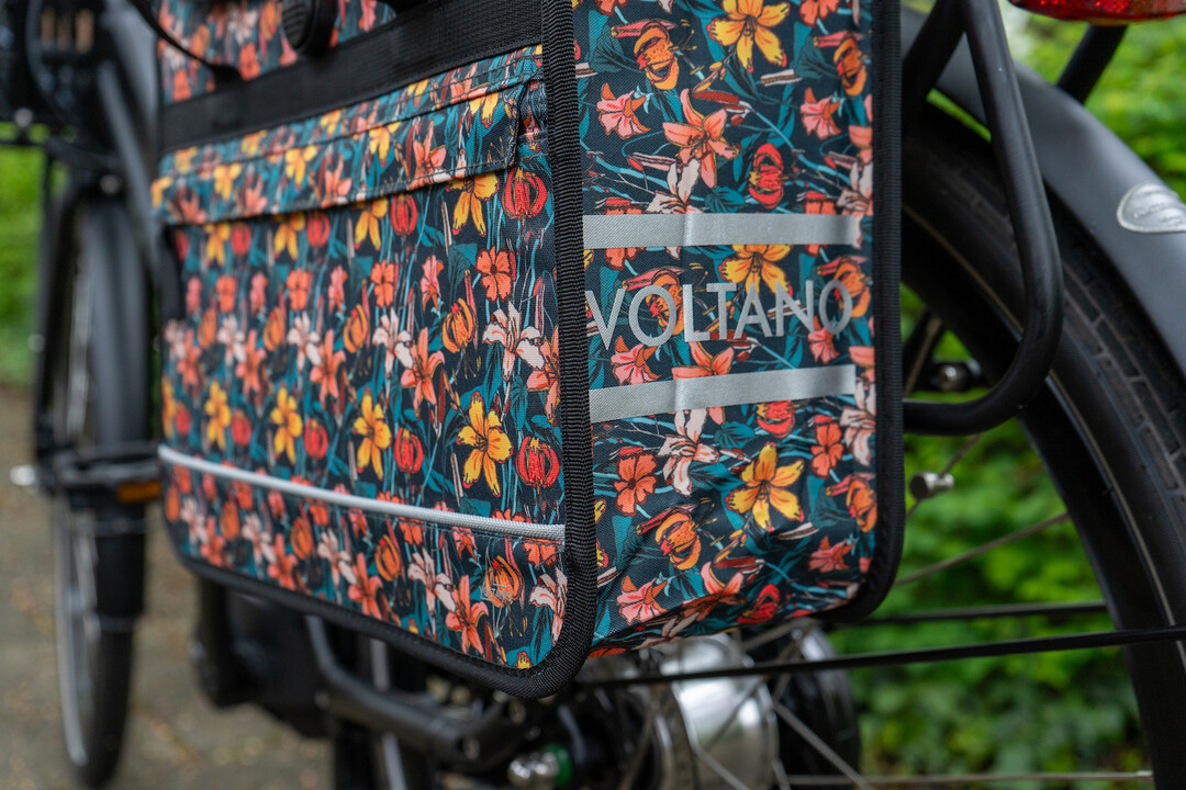 Voltano Voorgevormde Enkele Fietstas / Pakaftas - Floral Fiesta - 17L