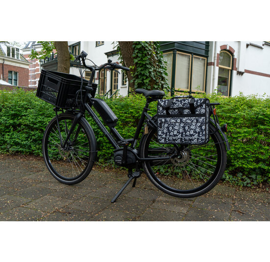 Voltano Voorgevormde Enkele Fietstas / Pakaftas - Midnight Blossom - 17L