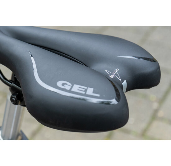 Voltano Gel Fietszadel Met Uitsparing - Zwart - Trekking - Incl. Zadelstrop - Unisex