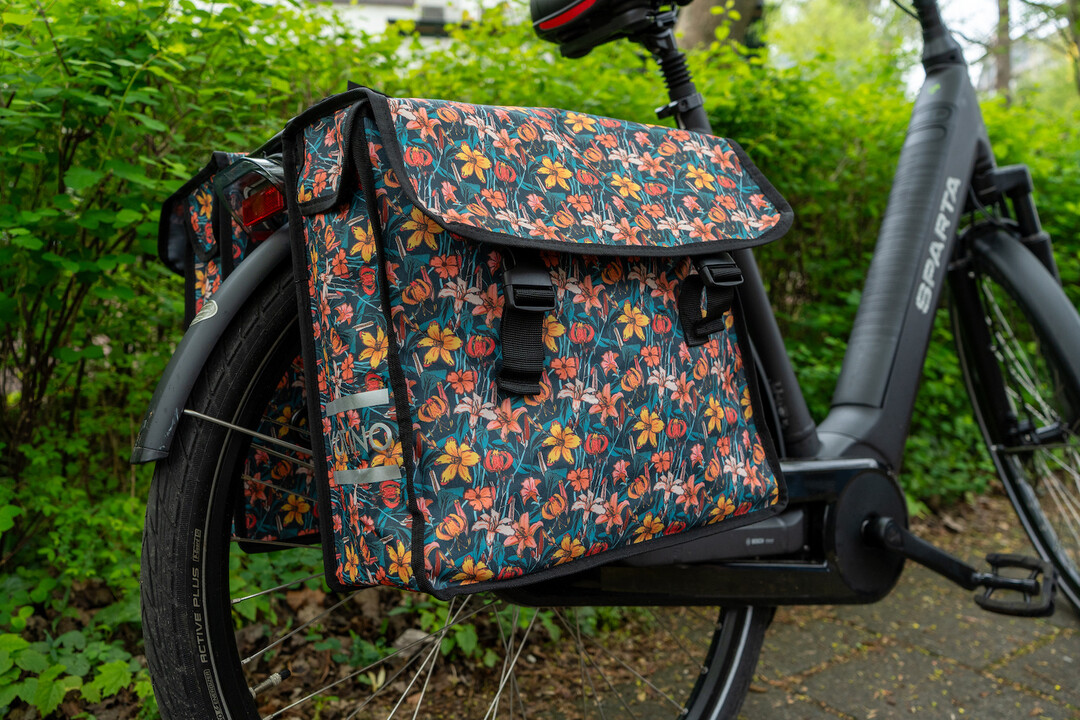 Voltano Dubbele Fietstas Floral Fiesta - 38 Liter - Waterdicht Polyester