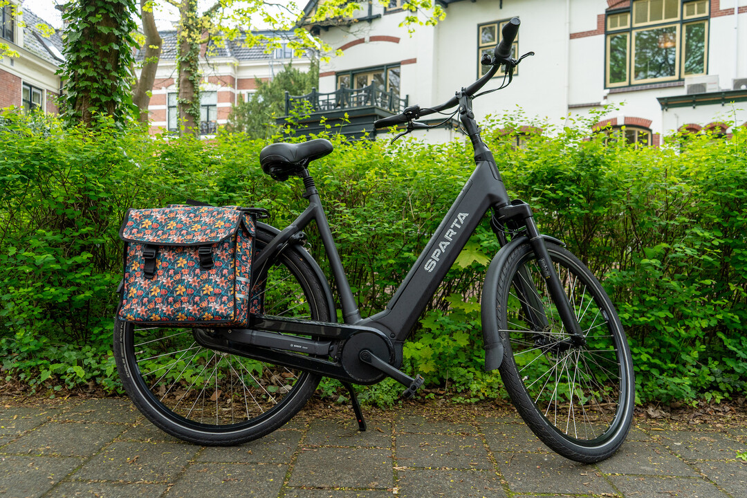 Voltano Dubbele Fietstas Floral Fiesta - 38 Liter - Waterdicht Polyester