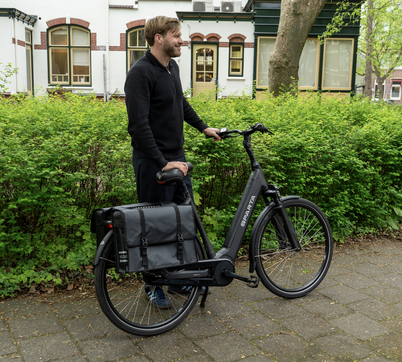 Voltano Dubbele Fietstas XL - Tarpaulin - 100% Waterdicht en Slijtvast - 48 Liter - Zwart