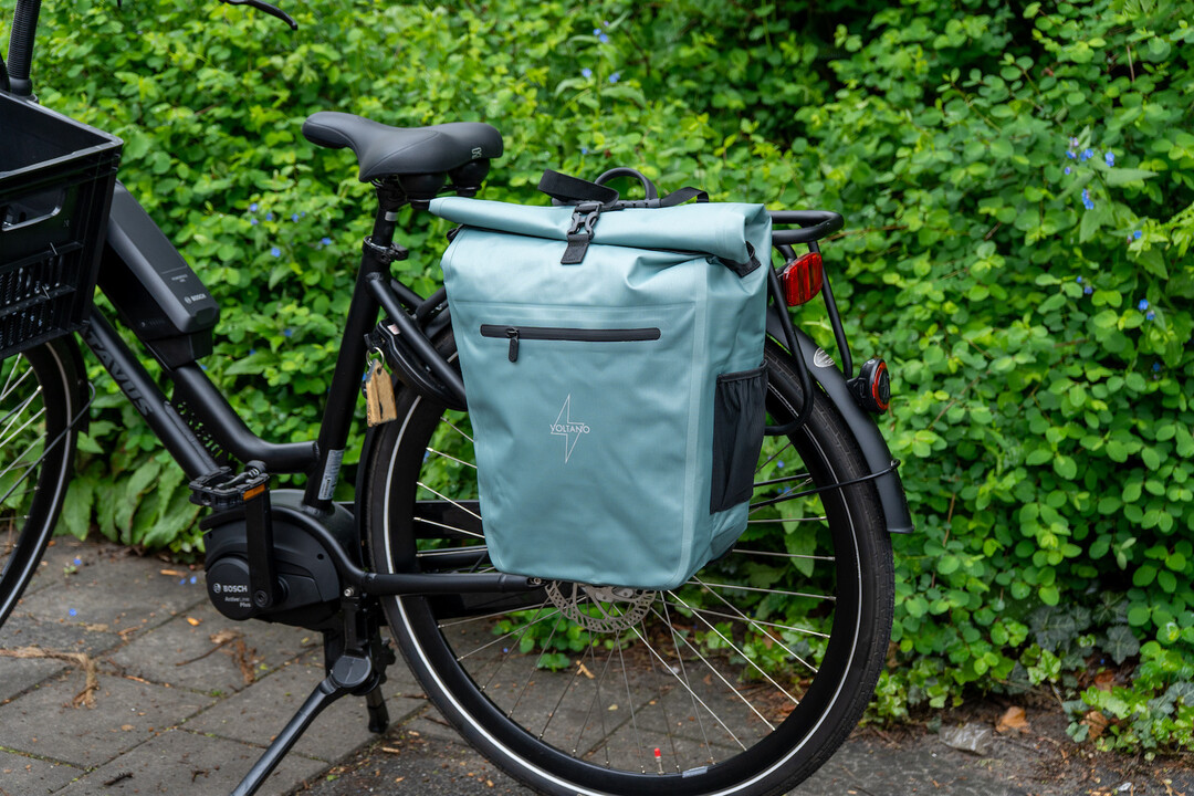 Voltano Luxe E-bike Fietstas 28L - Ice Blauw - Pakaftas Met Laptop Vak - 100% Waterdicht