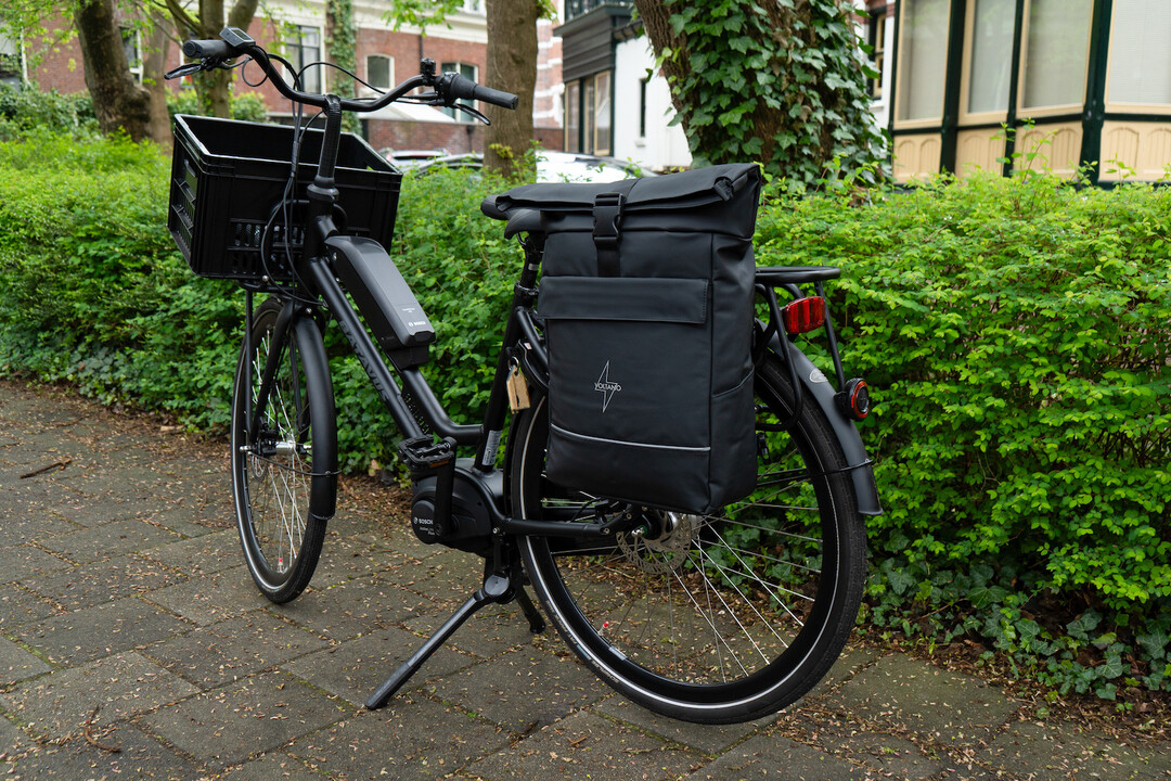 Voltano Luxe E-bike Rolltop Fietstas / Rugtas 28L - Zwart - Enkele Pakaftas - 100% Waterdicht