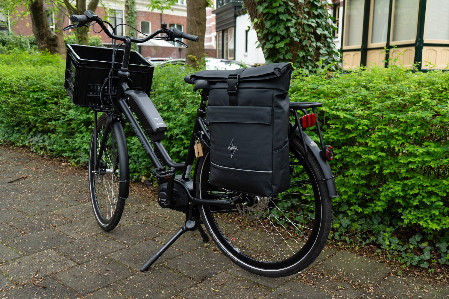 Voltano Luxe E-bike Rolltop Fietstas / Rugtas 28L - Zwart - Enkele Pakaftas - 100% Waterdicht