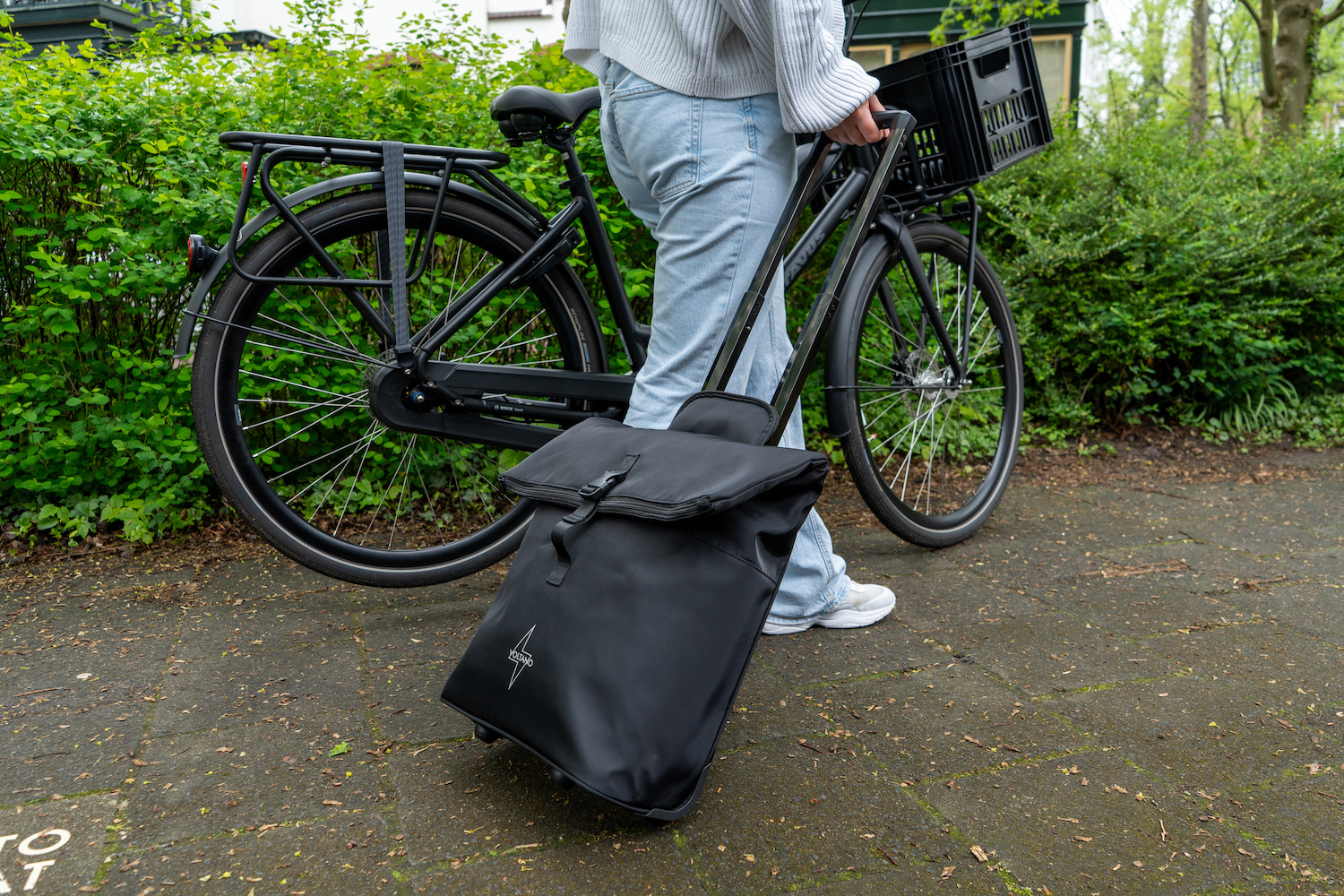 Voltano Fietstrolley Tas 2.0 - Fietstas en Trolley in 1 - Zwart - Laptopvak - 18-28 Liter