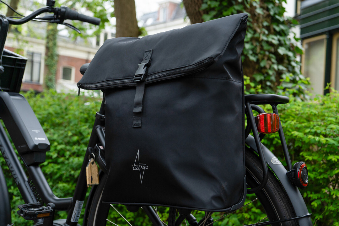 Voltano Fietstrolley Tas 2.0 - Fietstas en Trolley in 1 - Zwart - Laptopvak - 18-28 Liter
