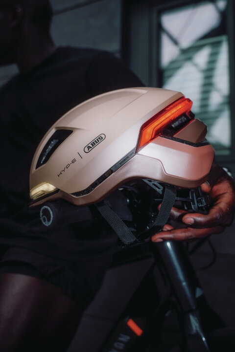 Abus HYP-E Pedelec Fietshelm - Champagne Gold