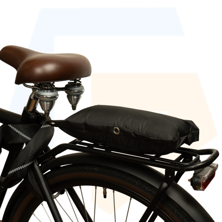 NietVerkeerd FAT Bagagedragerkussen - Zwart