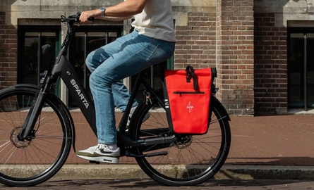 Zo zet je je fiets stabiel en veilig neer