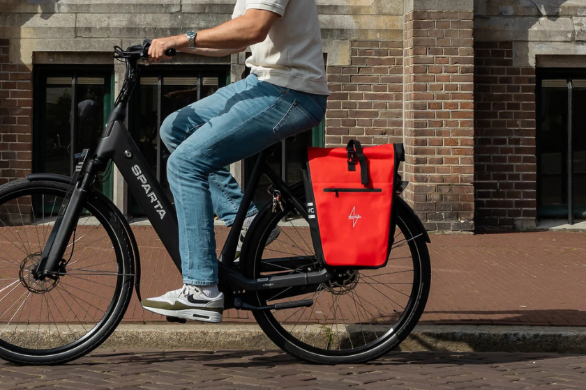 Zo zet je je fiets stabiel en veilig neer