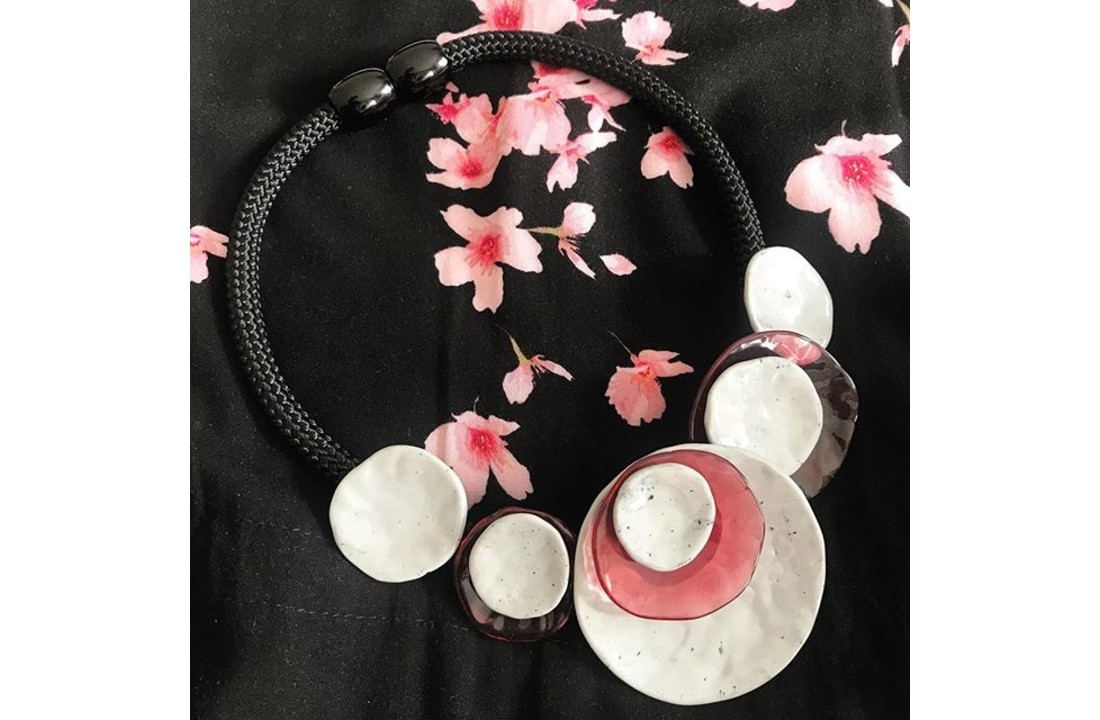 Halsketting grey/pink | Dok Mai